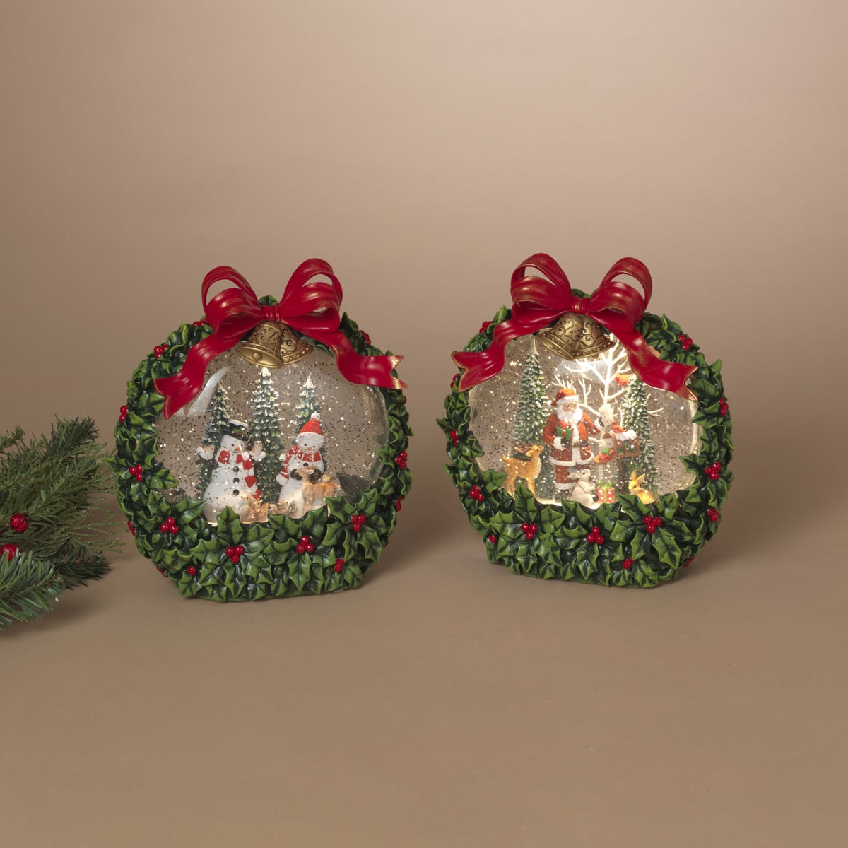 Gerson 2803420 Lighted Spinning Water Globe w/Holiday Scene & Timer