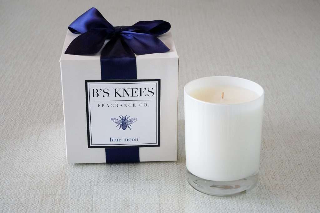 B's Knees 1-Wick White Glass Candle -Blue Moon
