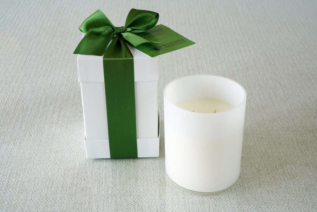 B's Knees 2-Wick White Glass Candle -Fraser Fir and Balsam