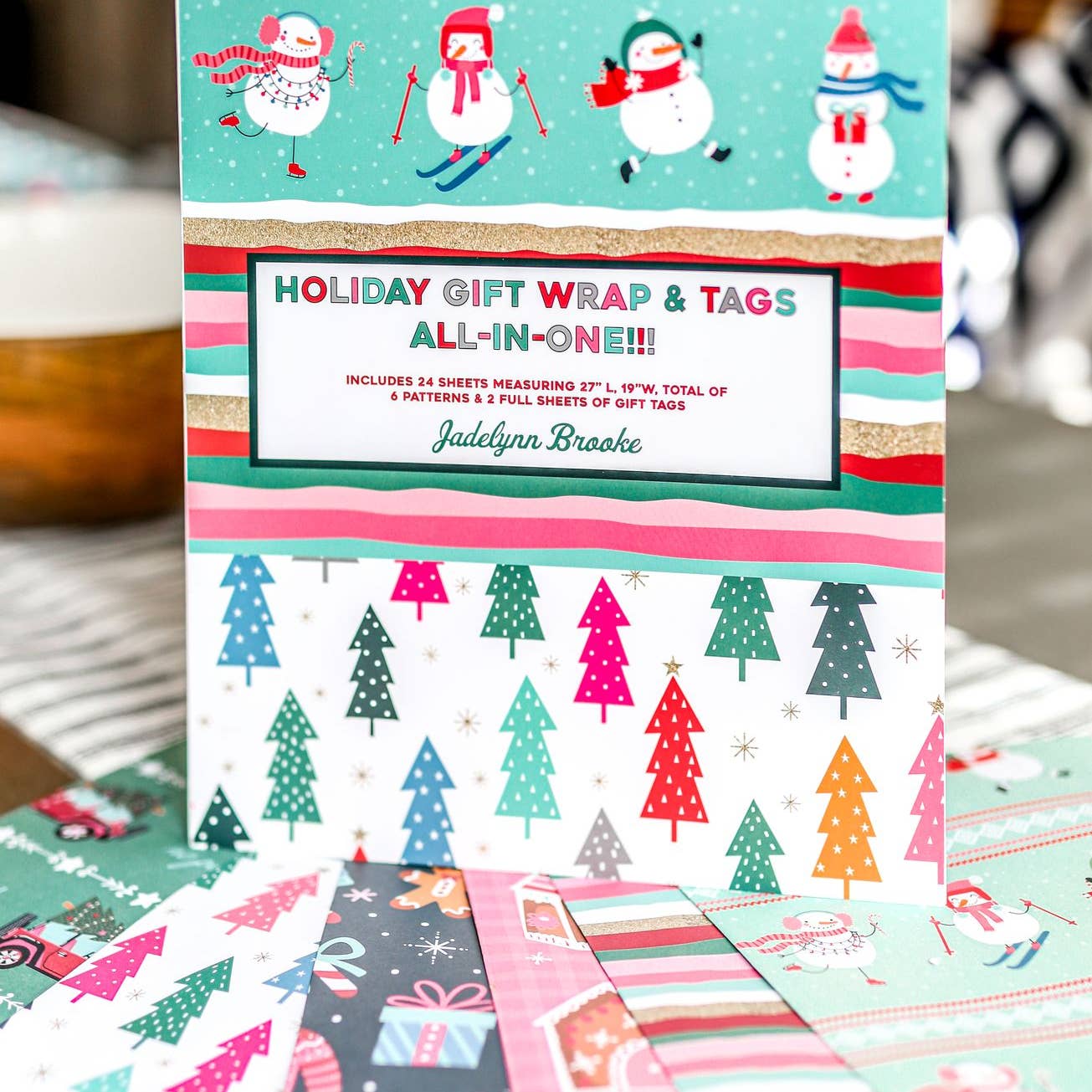 Jadelynn Brooke Holiday Christmas Gift Wrap Book